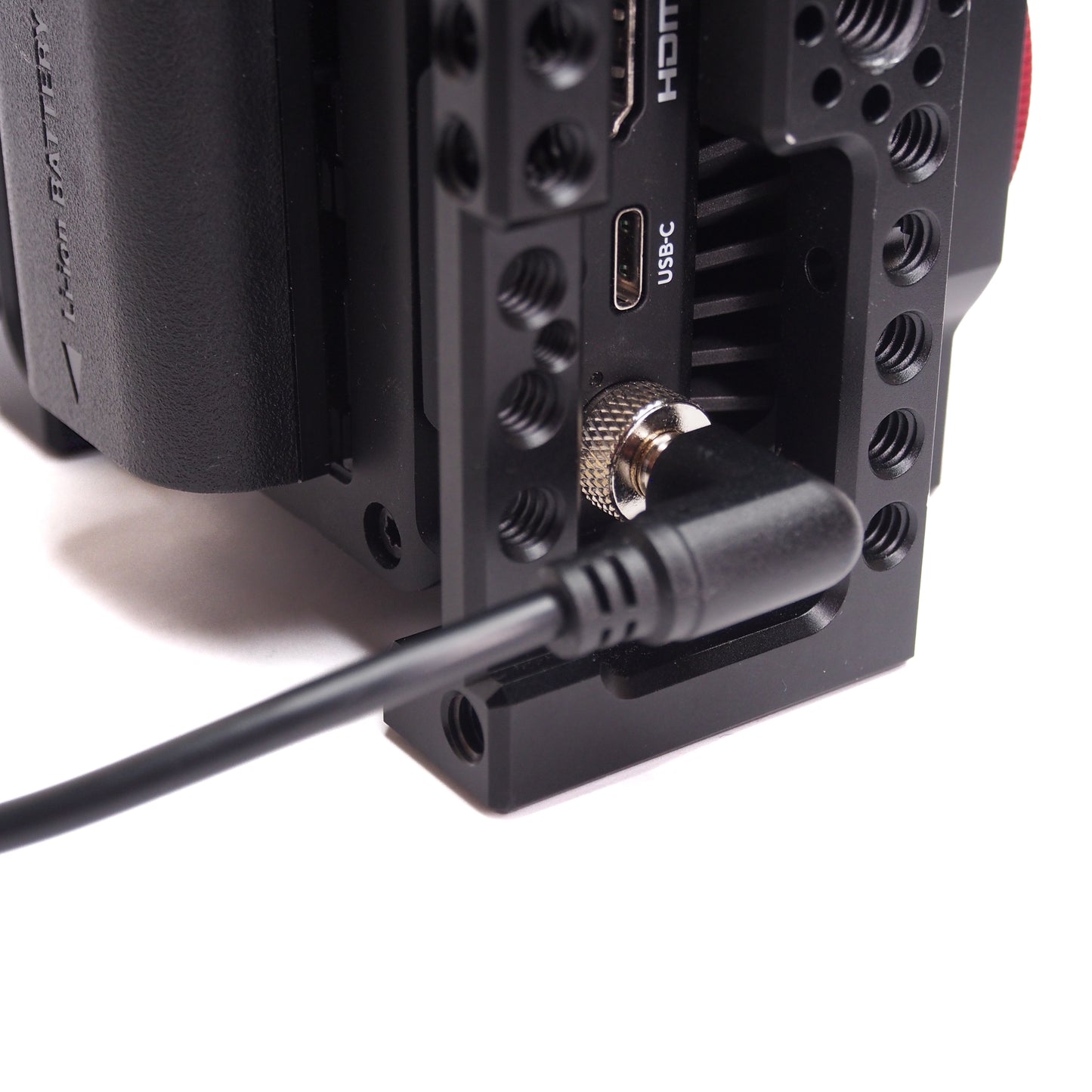 Locking 12v D-Tap